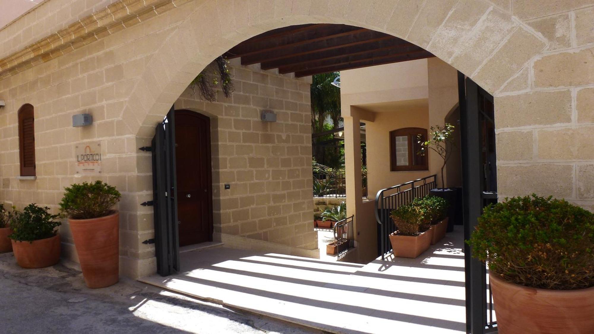 Hotel Il Portico Favignana Exterior foto