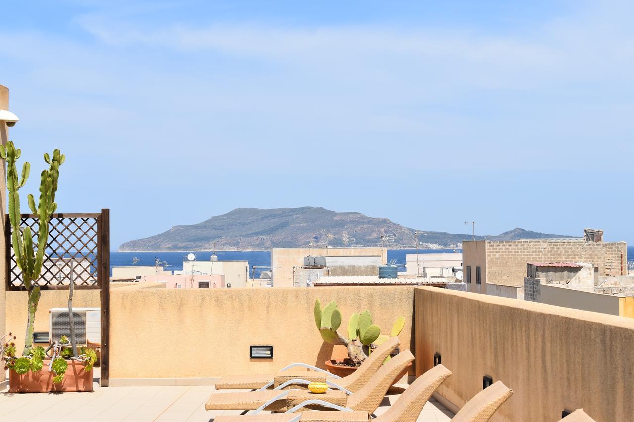 Hotel Il Portico Favignana Exterior foto